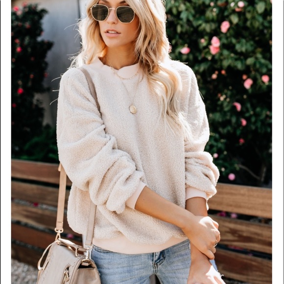 ISADORA Sherpa Pullover - Picture 2 of 8